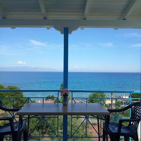Coral Villas Kómboi エクステリア 写真