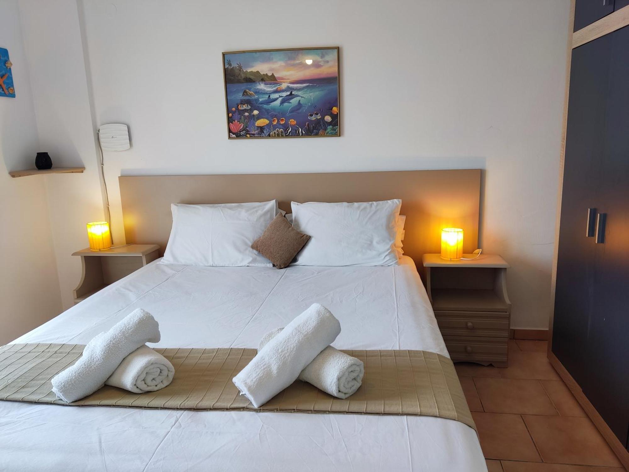 Coral Villas Kómboi エクステリア 写真