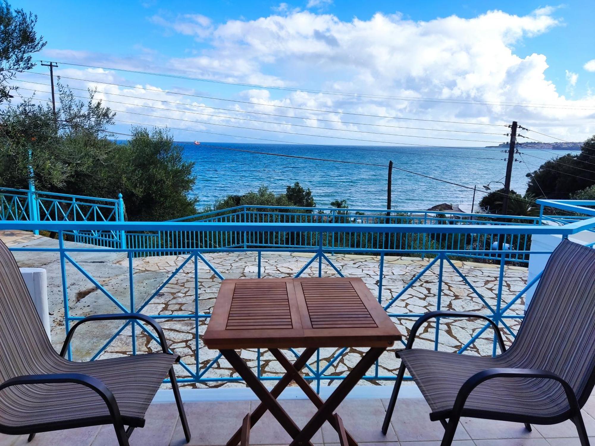 Coral Villas Kómboi エクステリア 写真