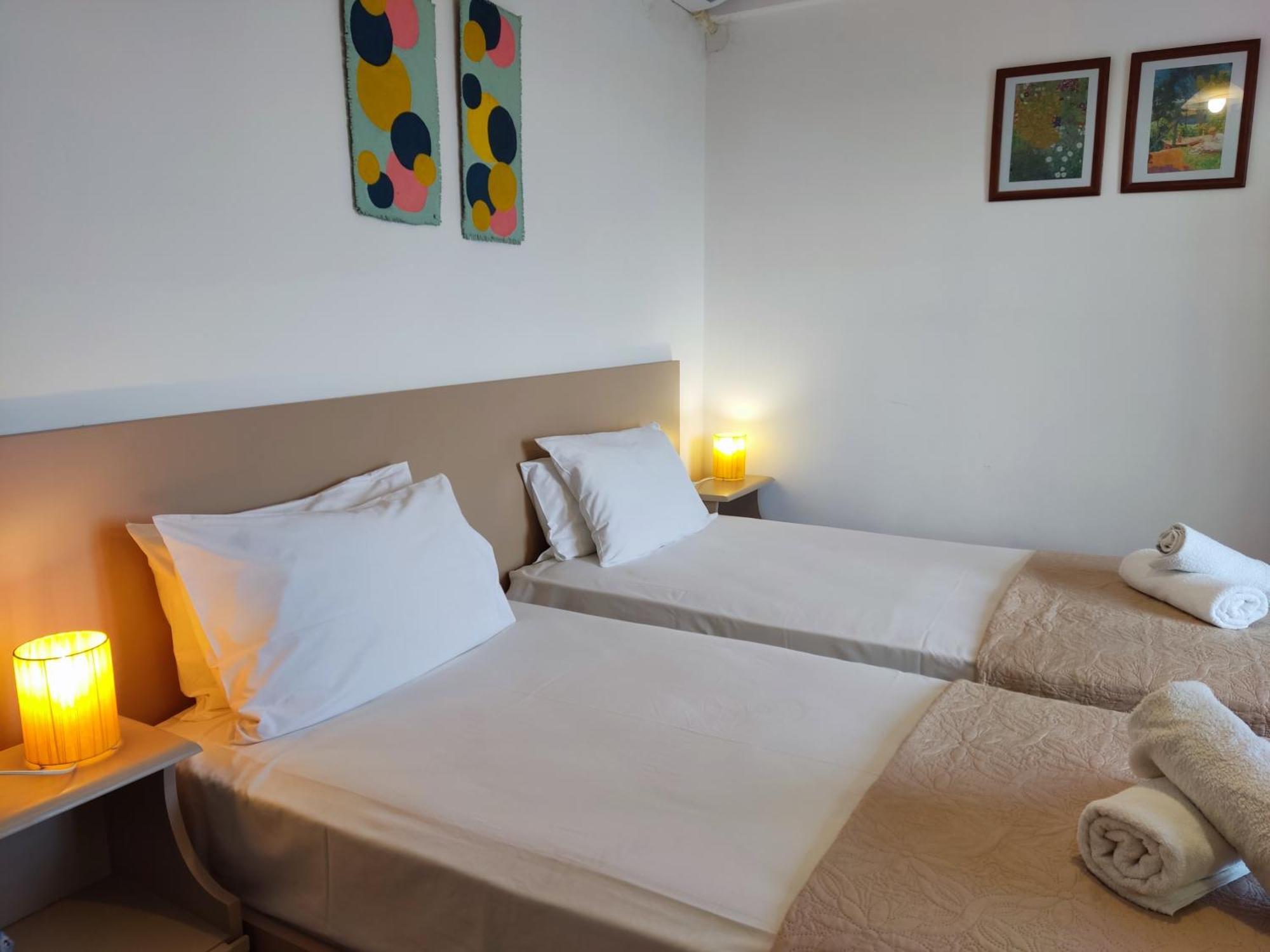 Coral Villas Kómboi エクステリア 写真
