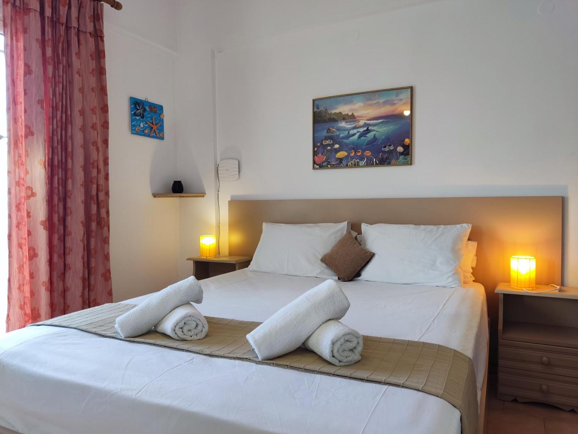 Coral Villas Kómboi エクステリア 写真