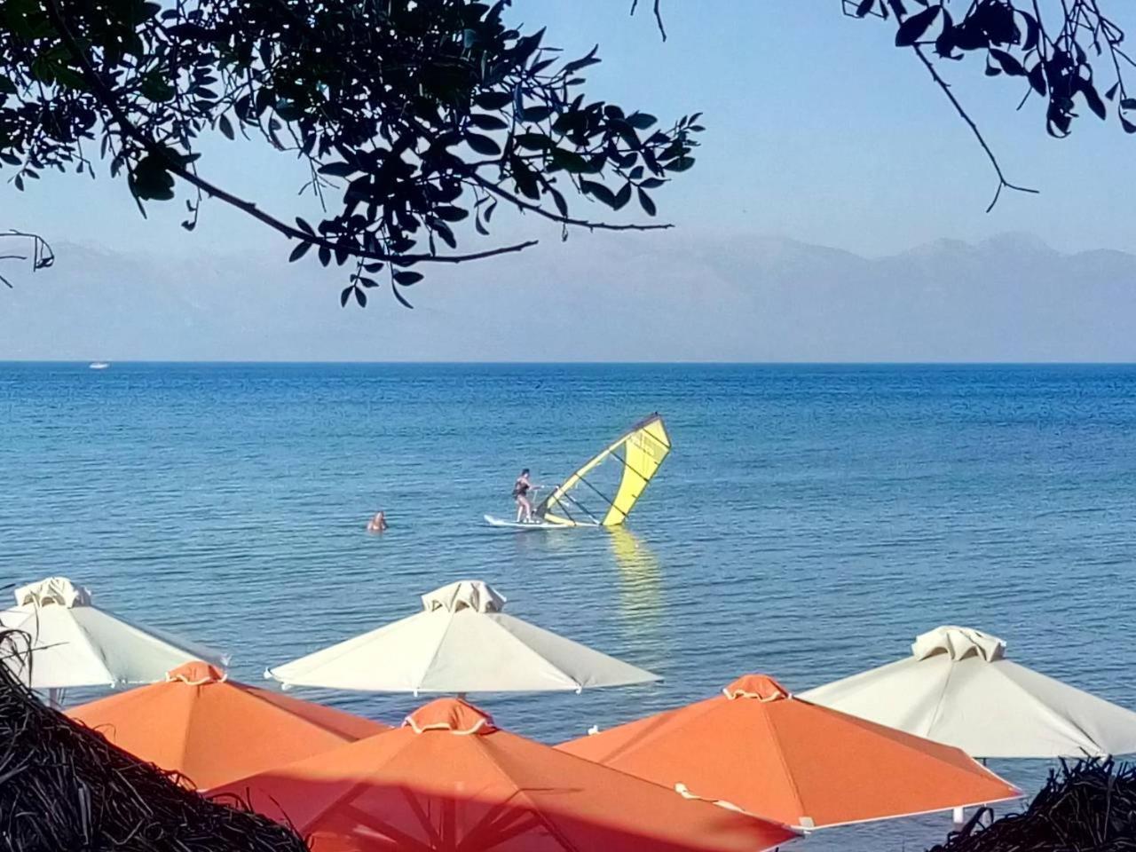 Coral Villas Kómboi エクステリア 写真